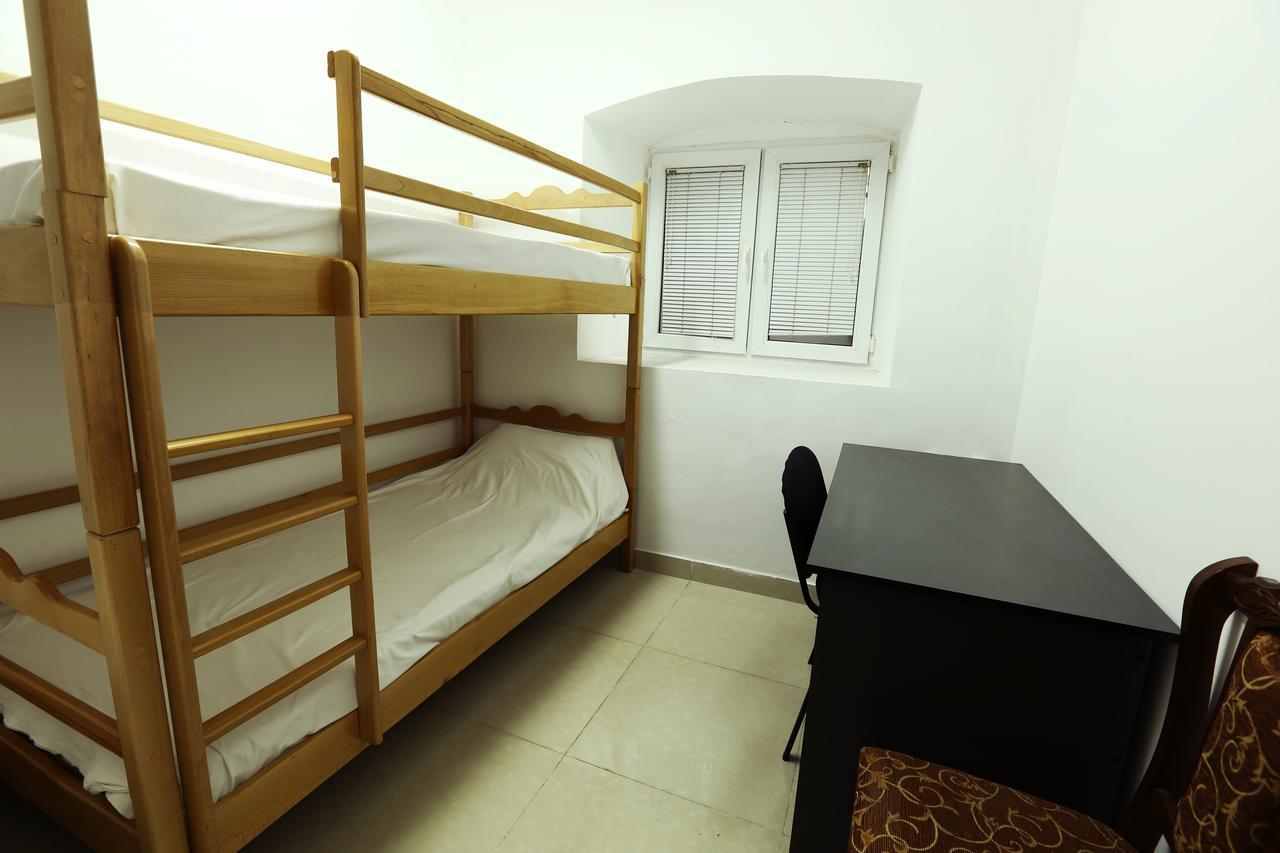 Byron Hostel Erywań Zewnętrze zdjęcie