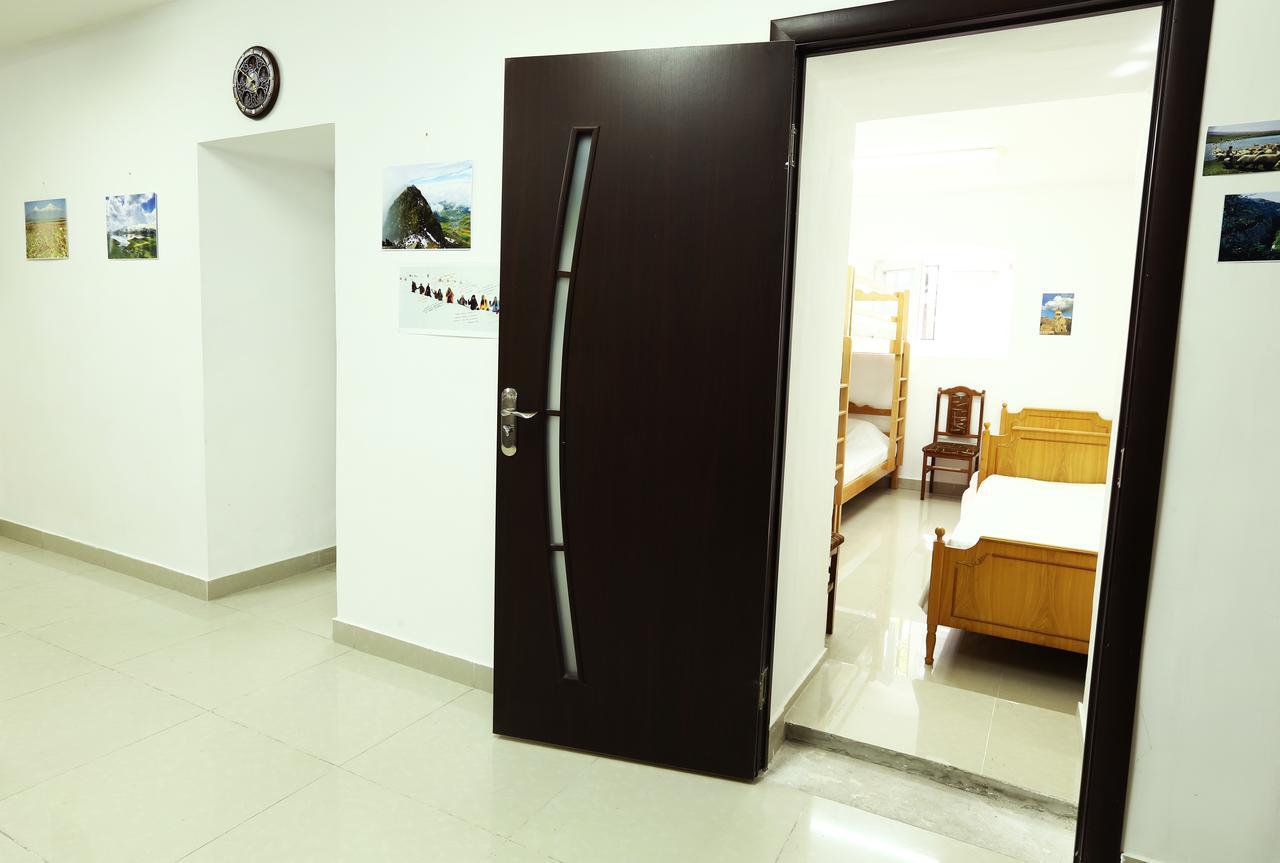Byron Hostel Erywań Zewnętrze zdjęcie