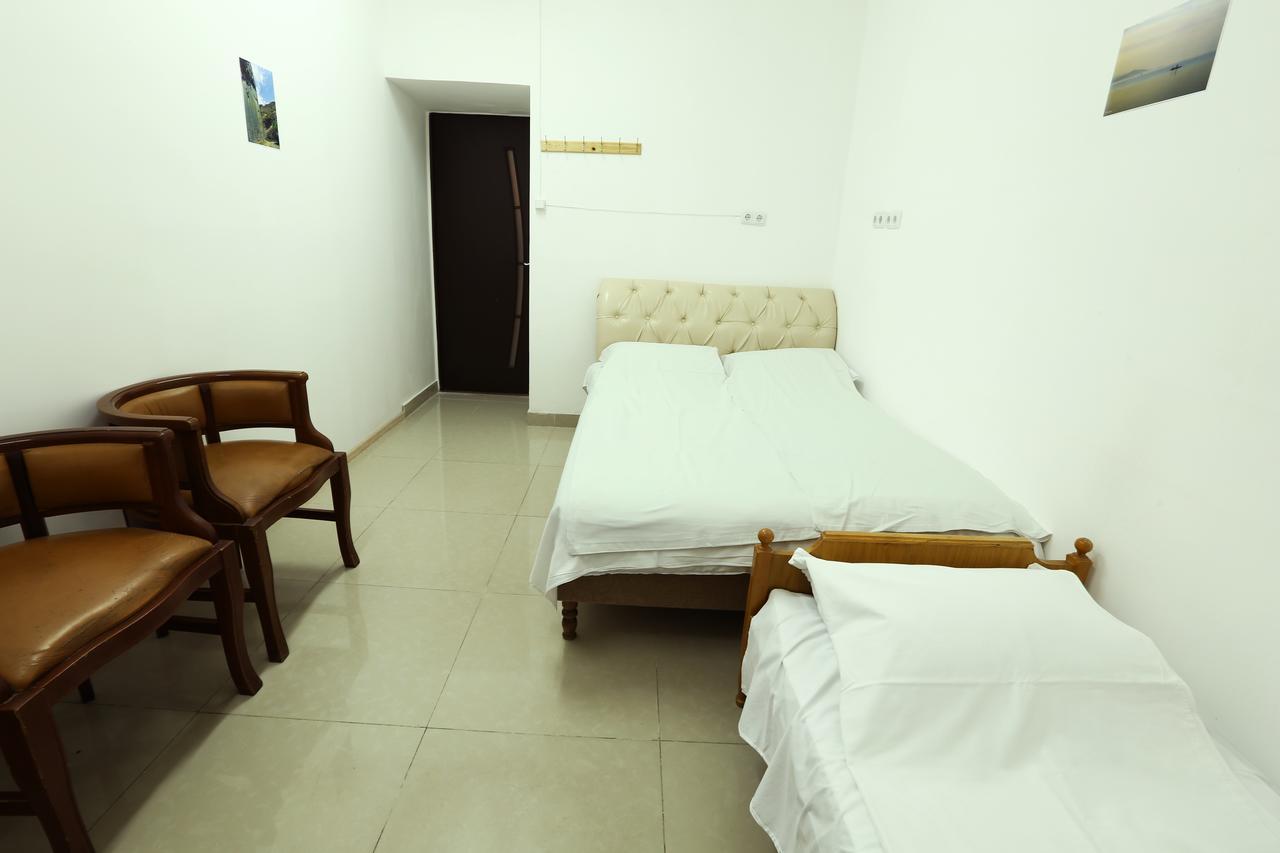 Byron Hostel Erywań Zewnętrze zdjęcie